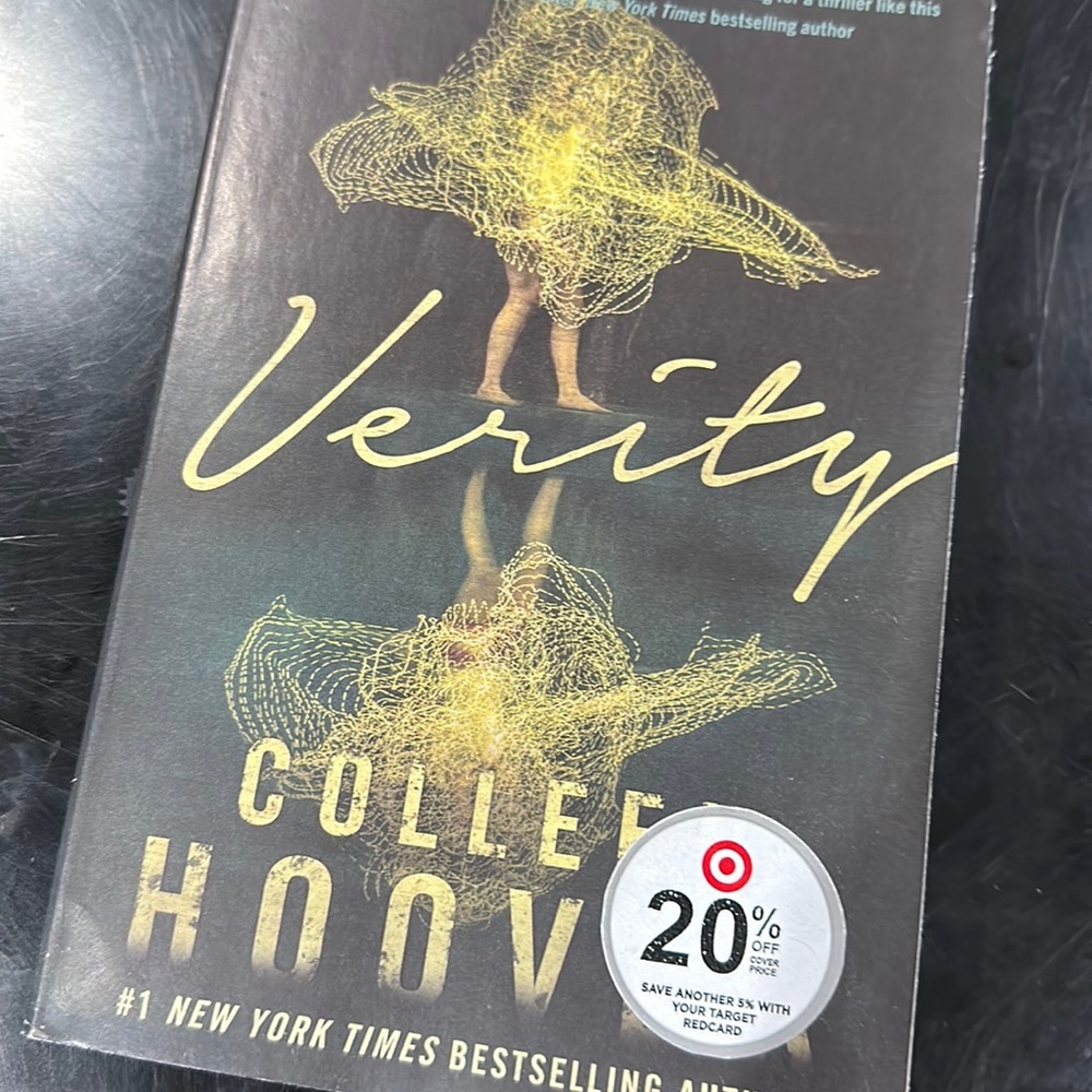 Verity by Colleen Hoover